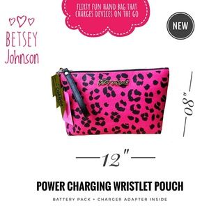※NEW※ Hot Pink Betsey Johnson Power-charging bag